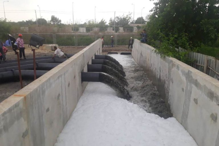 เครื่องสูบน้ำเพลาตั้ง